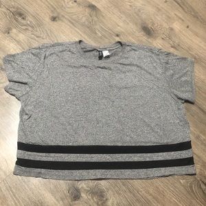 H&M grey cropped shirt Size M